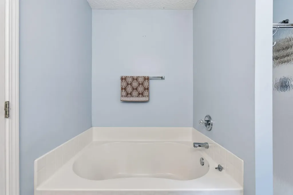 123 River Run Court Georgetown KY 40324