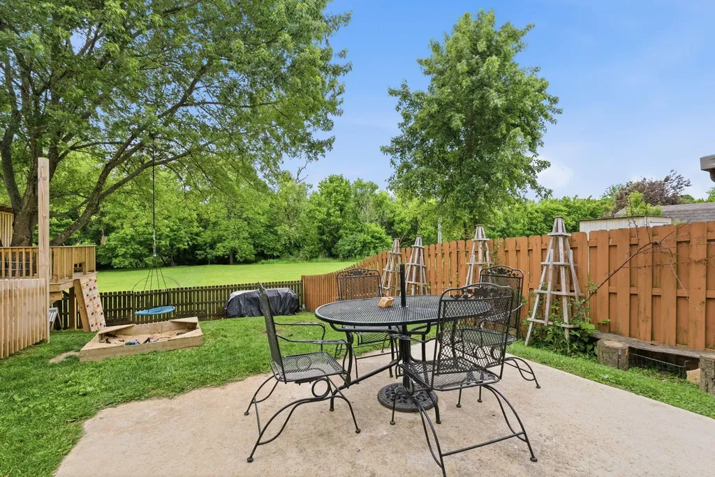 123 River Run Court Georgetown KY 40324