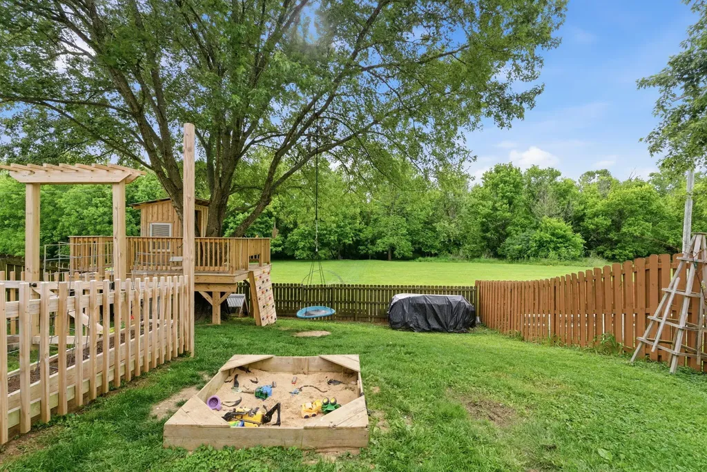 123 River Run Court Georgetown KY 40324