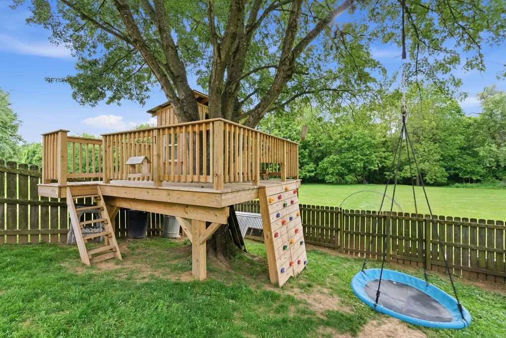 123 River Run Court Georgetown KY 40324