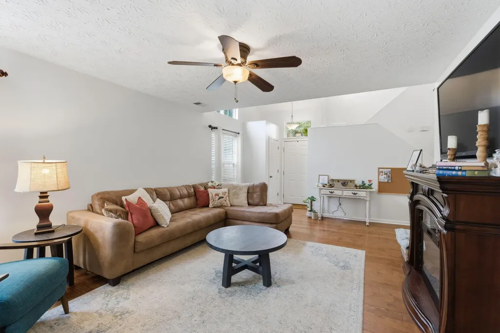 123 River Run Court Georgetown KY 40324