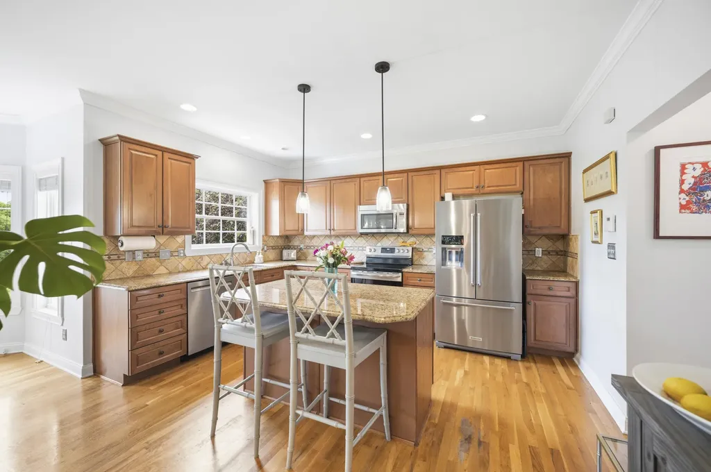 137 Inverness Drive Georgetown KY 40324