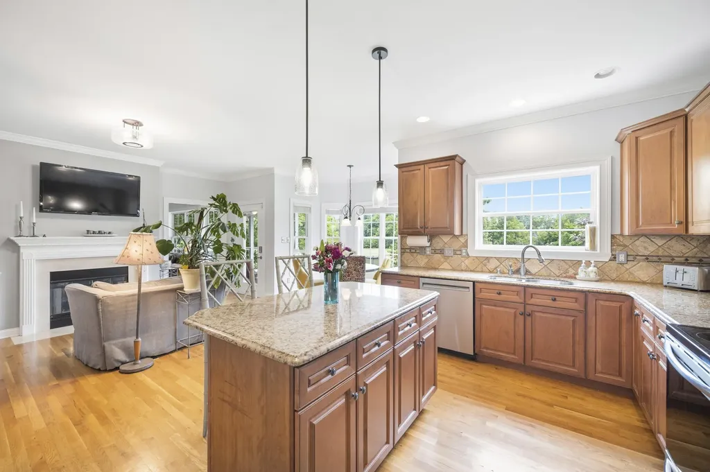 137 Inverness Drive Georgetown KY 40324