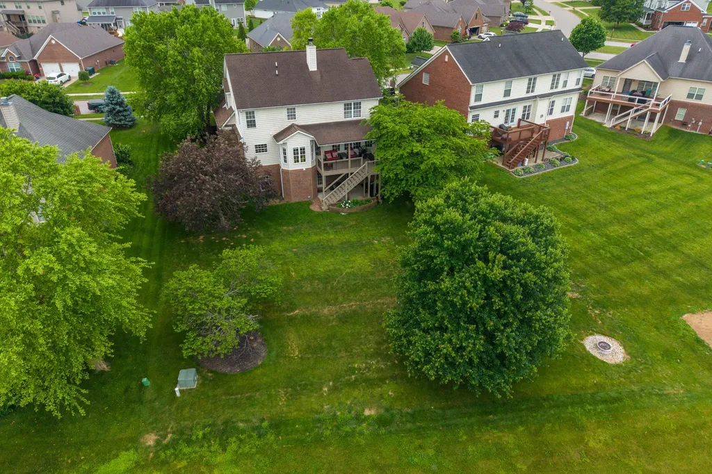 137 Inverness Drive Georgetown KY 40324