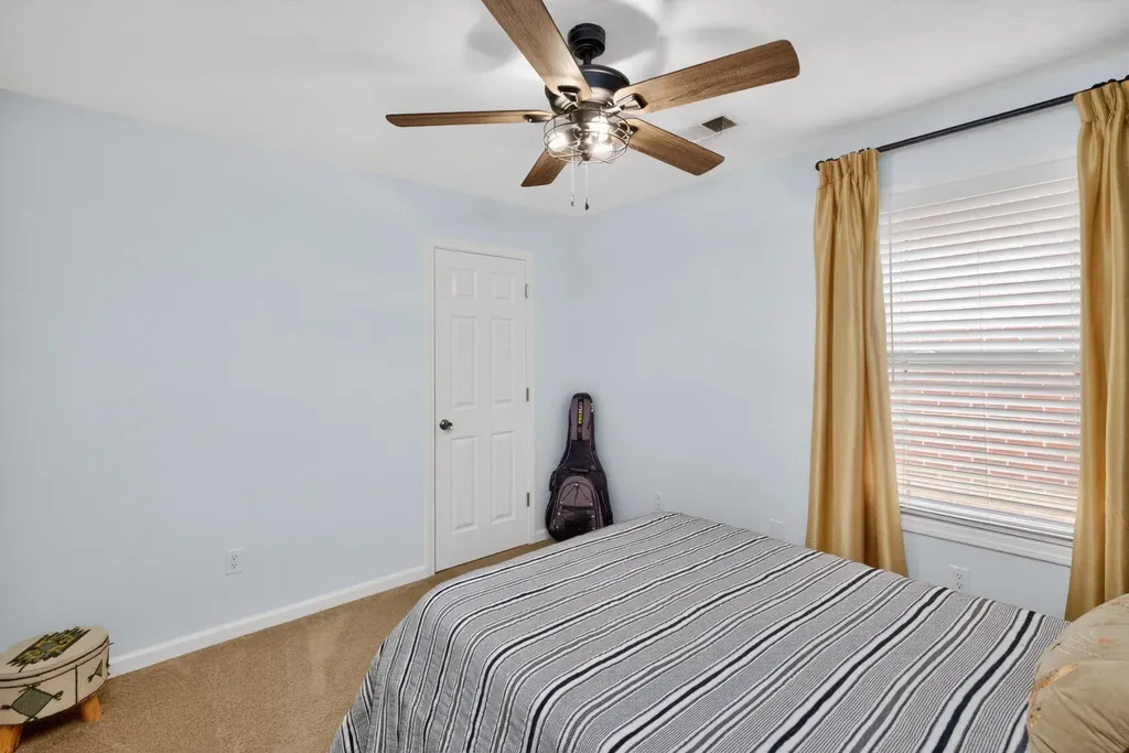 137 Bass Pond Glen Drive Nicholasville KY 40356