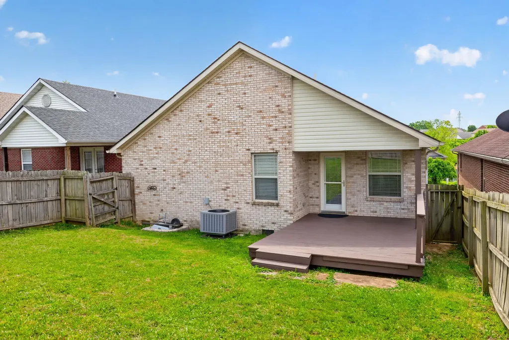 137 Bass Pond Glen Drive Nicholasville KY 40356
