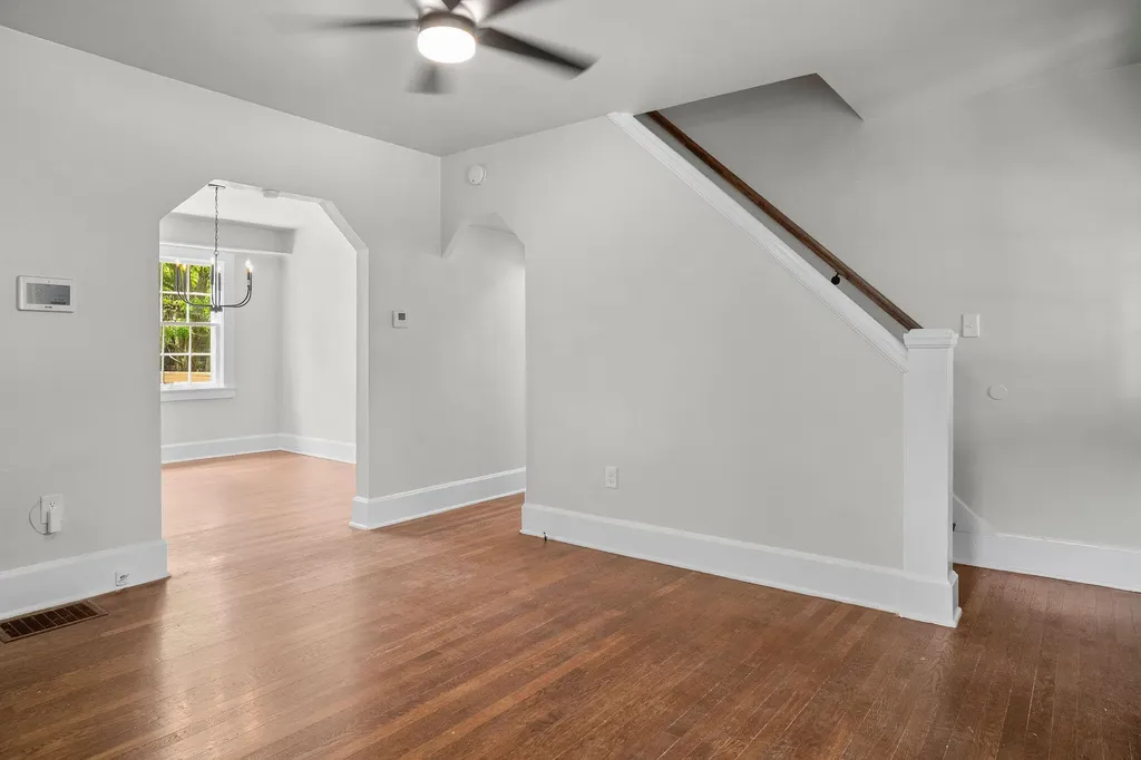 129 Delmont Drive Lexington KY 40504