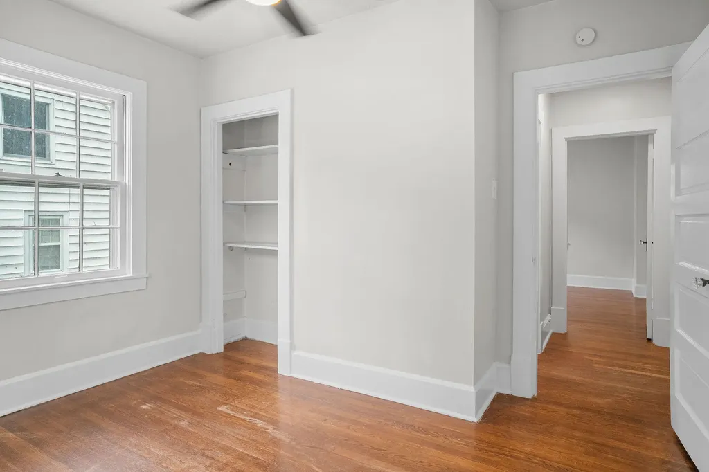 129 Delmont Drive Lexington KY 40504