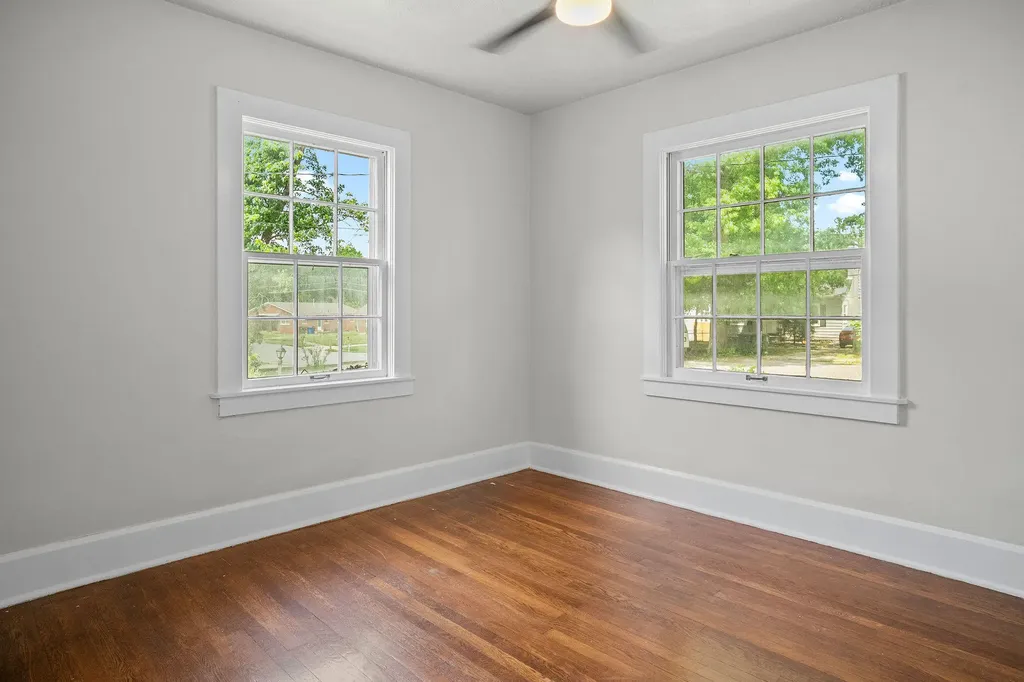 129 Delmont Drive Lexington KY 40504