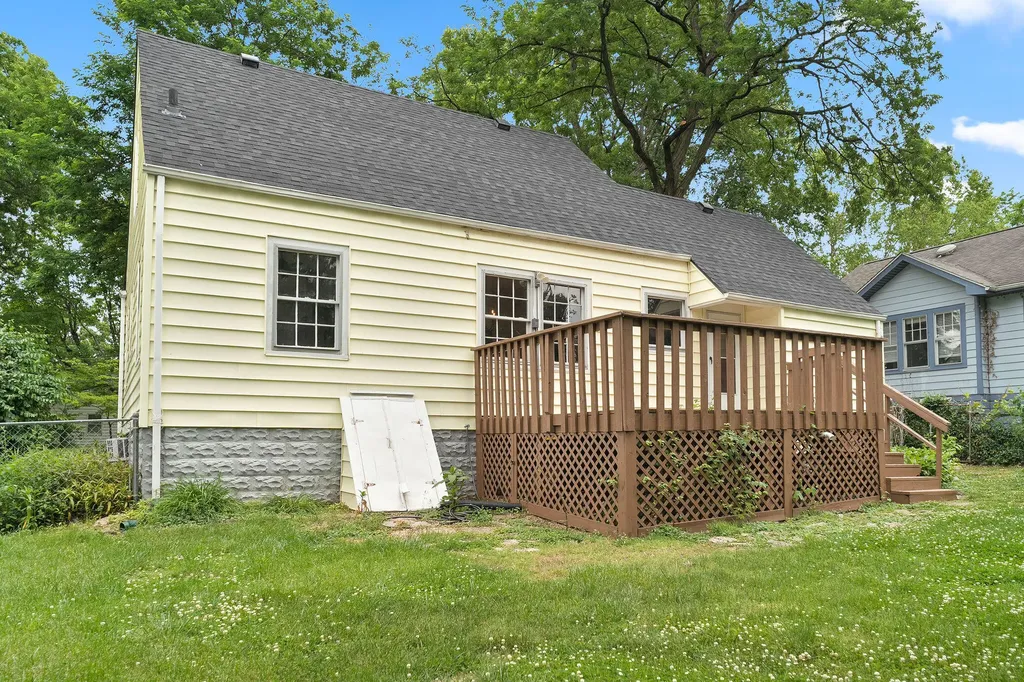 129 Delmont Drive Lexington KY 40504