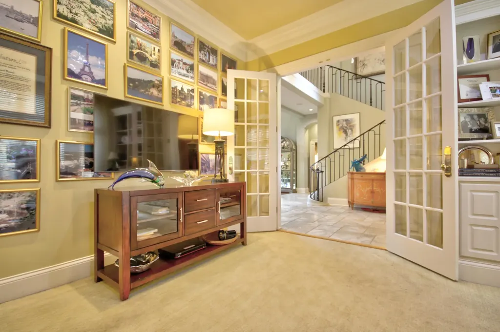 1815 Saint Ives Circle Lexington KY 40502