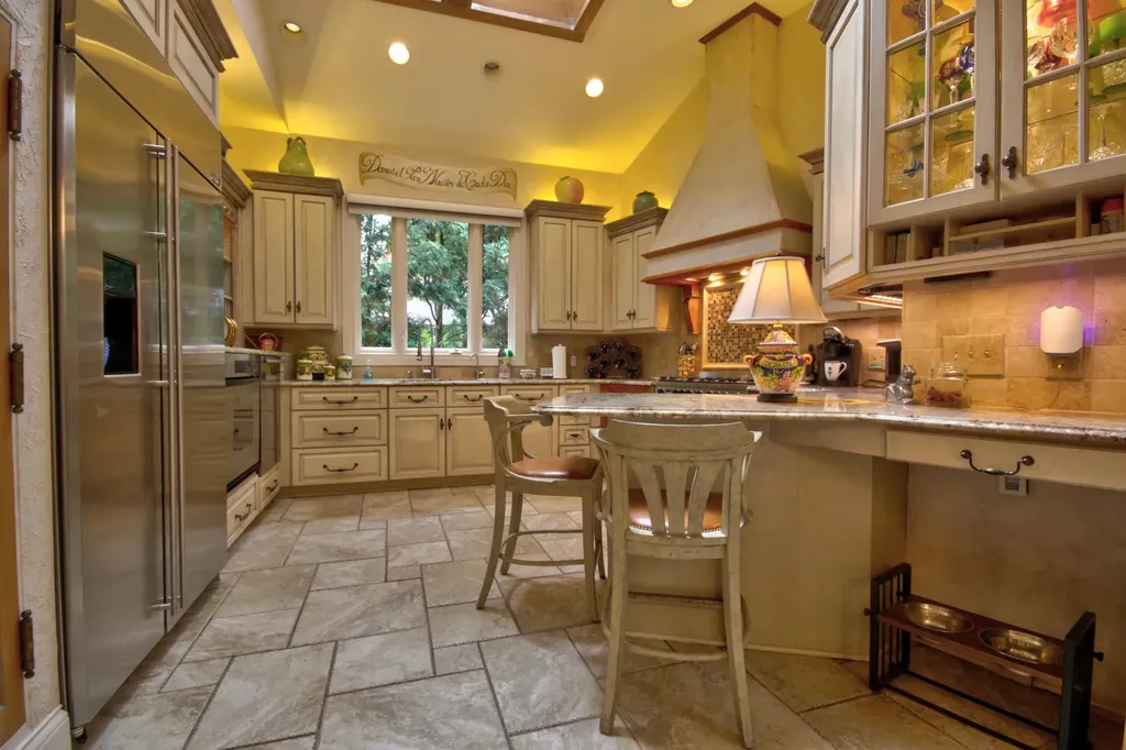 1815 Saint Ives Circle Lexington KY 40502