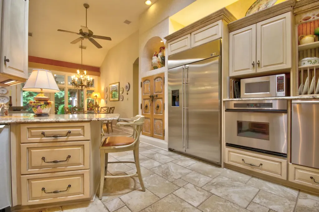 1815 Saint Ives Circle Lexington KY 40502