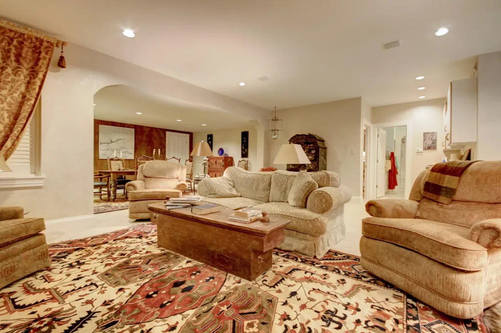 1815 Saint Ives Circle Lexington KY 40502