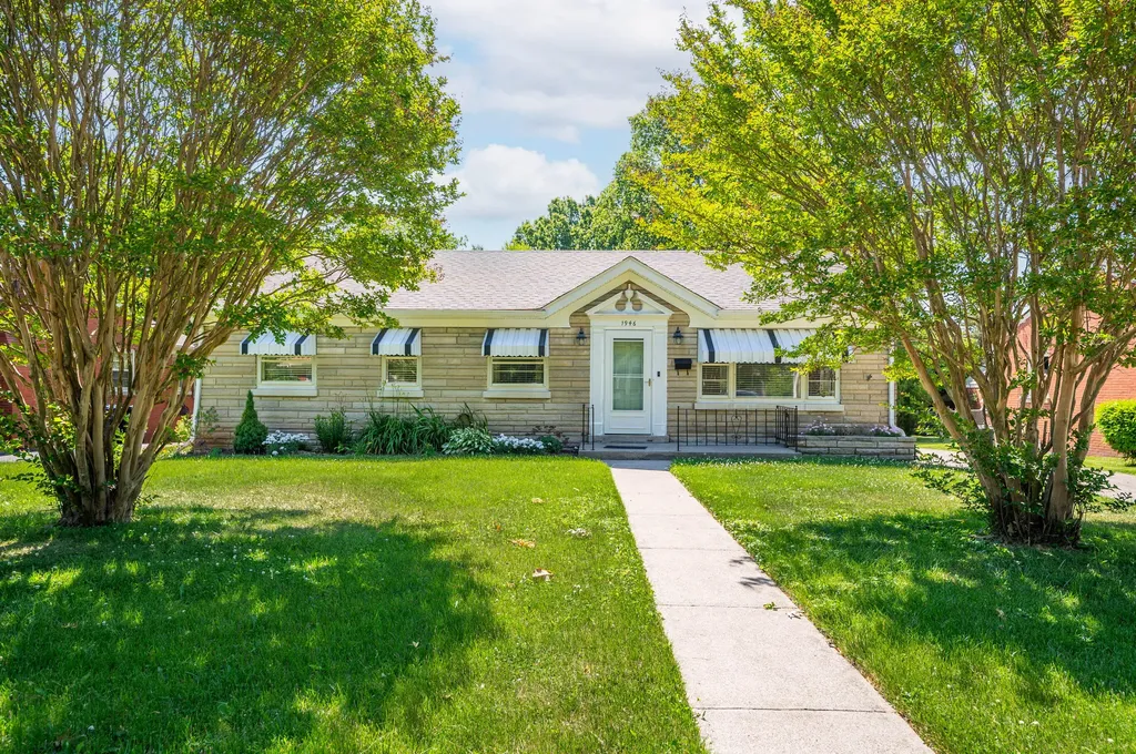 1946 Vicksburg Road Lexington KY 40504