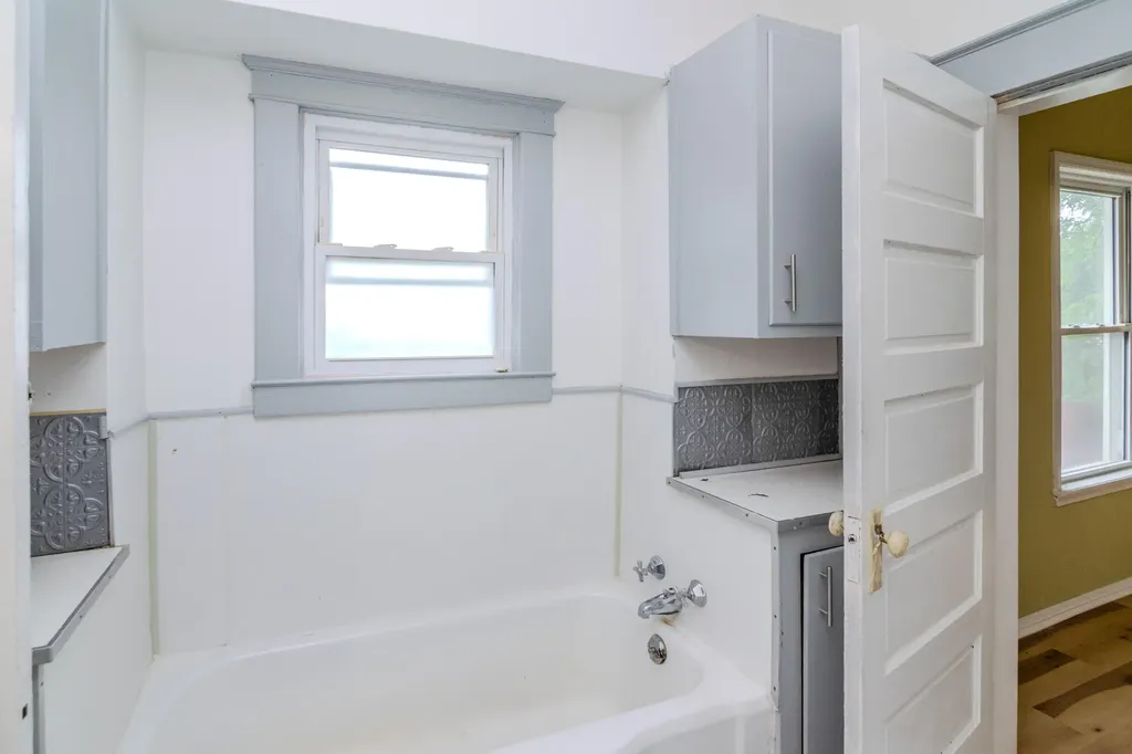 707 Poplar Street Ravenna KY 40472