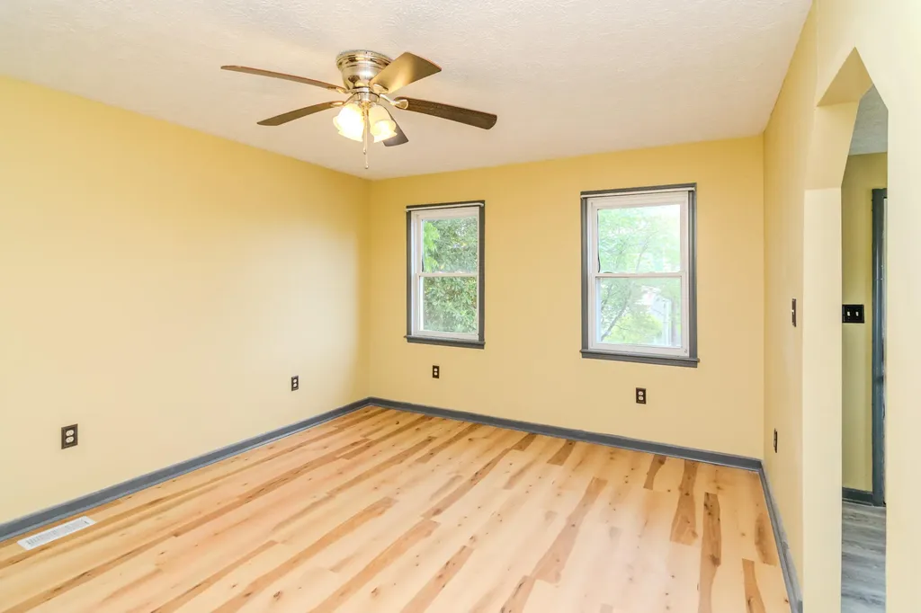 707 Poplar Street Ravenna KY 40472