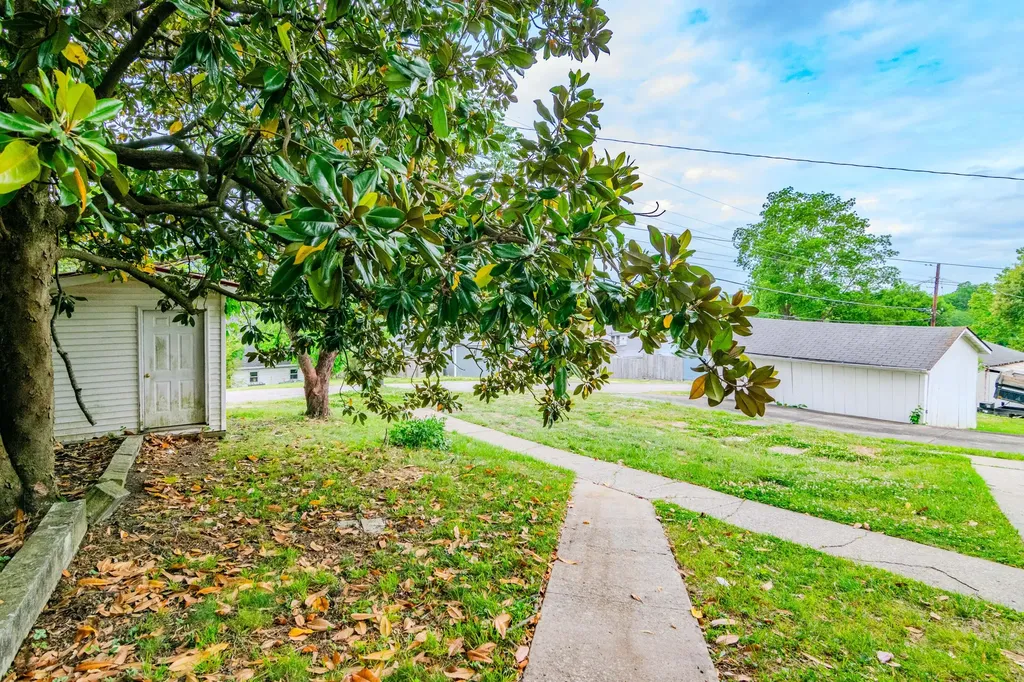 707 Poplar Street Ravenna KY 40472