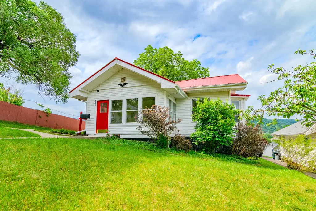 707 Poplar Street Ravenna KY 40472