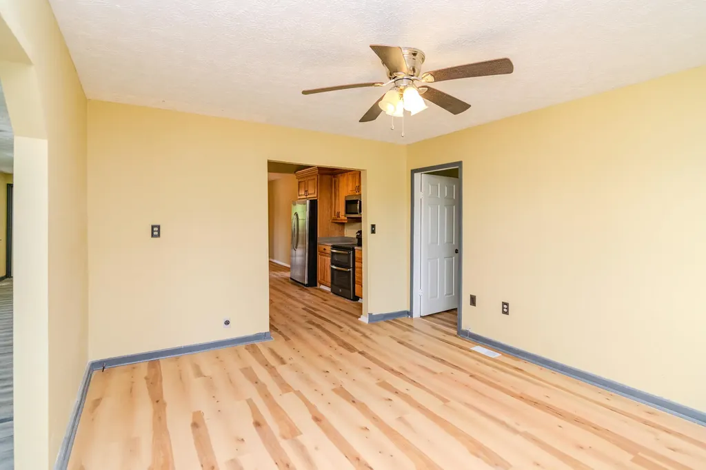 707 Poplar Street Ravenna KY 40472