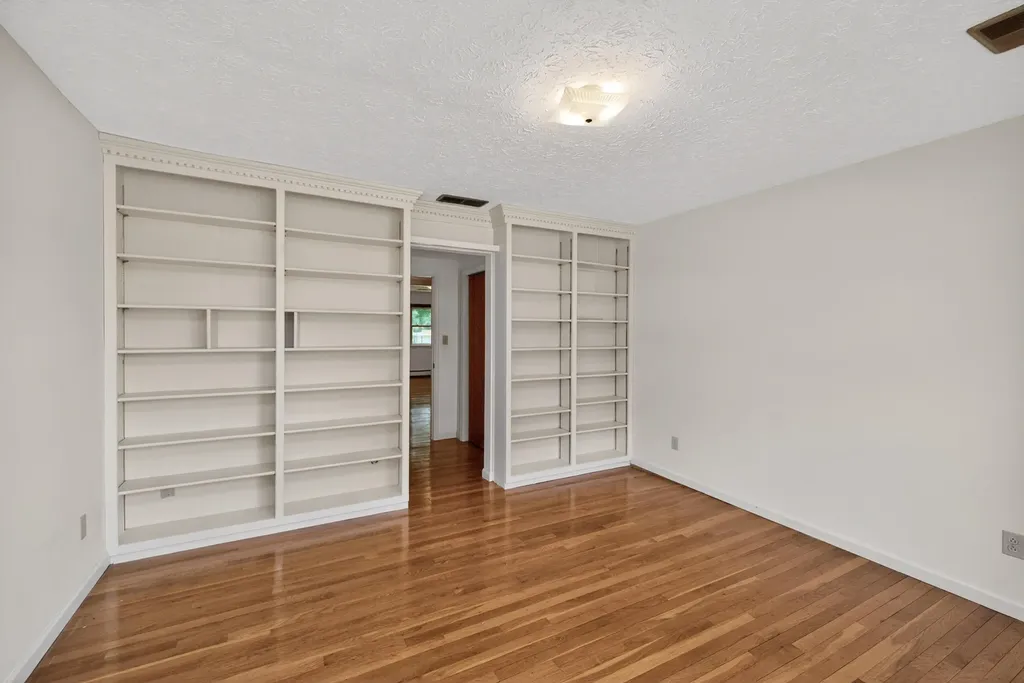 163 Juniper Drive Versailles KY 40383