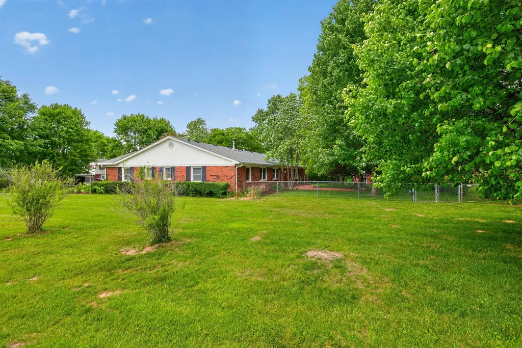 163 Juniper Drive Versailles KY 40383