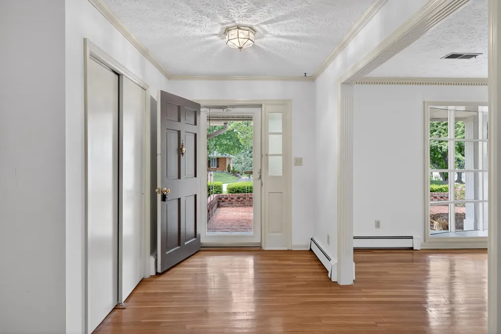 163 Juniper Drive Versailles KY 40383
