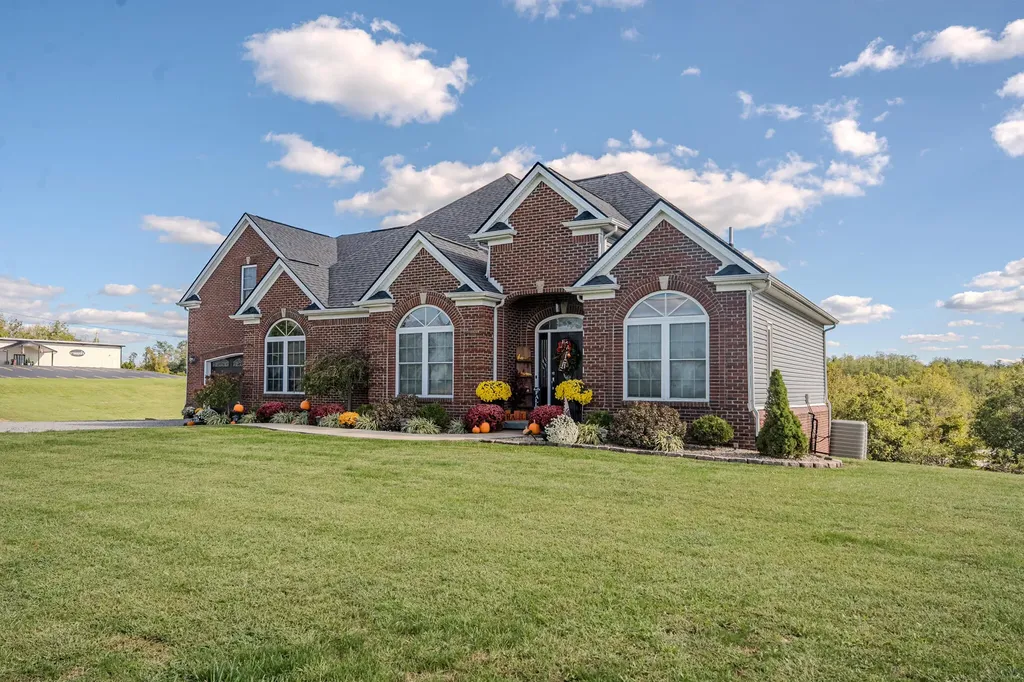 6595 Mt Sterling Road Winchester KY 40391