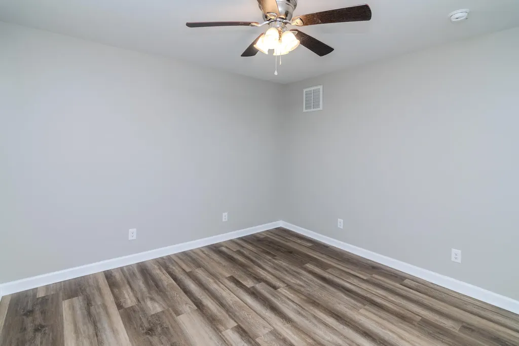 321 E Woodford Street Lawrenceburg KY 40342