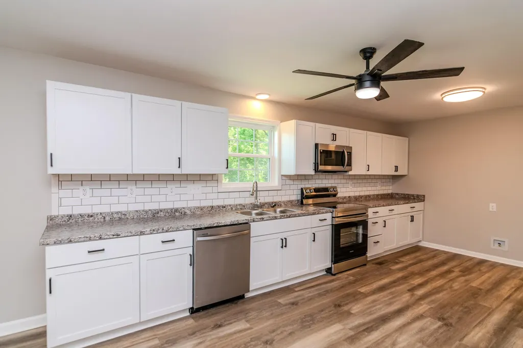 321 E Woodford Street Lawrenceburg KY 40342