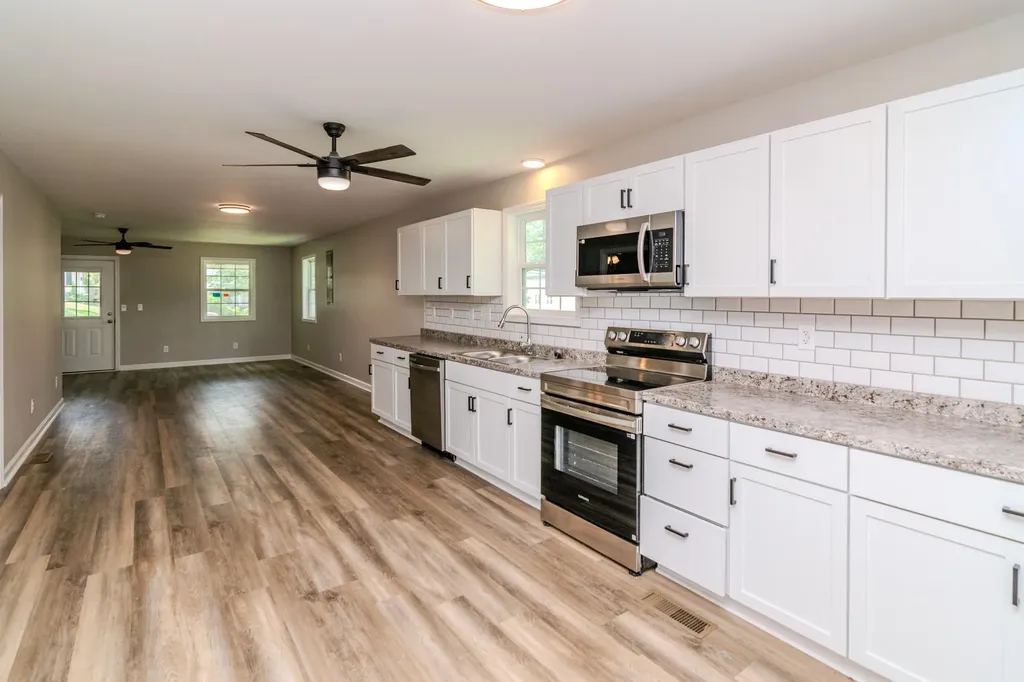 321 E Woodford Street Lawrenceburg KY 40342