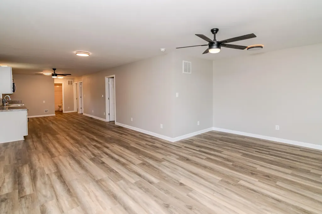 321 E Woodford Street Lawrenceburg KY 40342