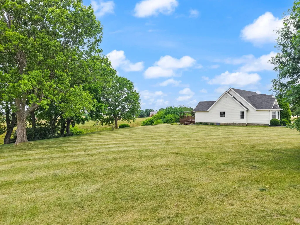 58 Sunset Drive Hustonville KY 40437