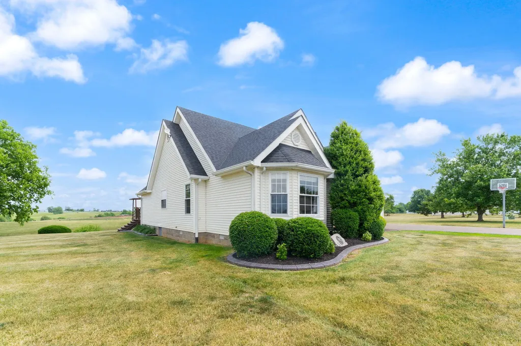 58 Sunset Drive Hustonville KY 40437