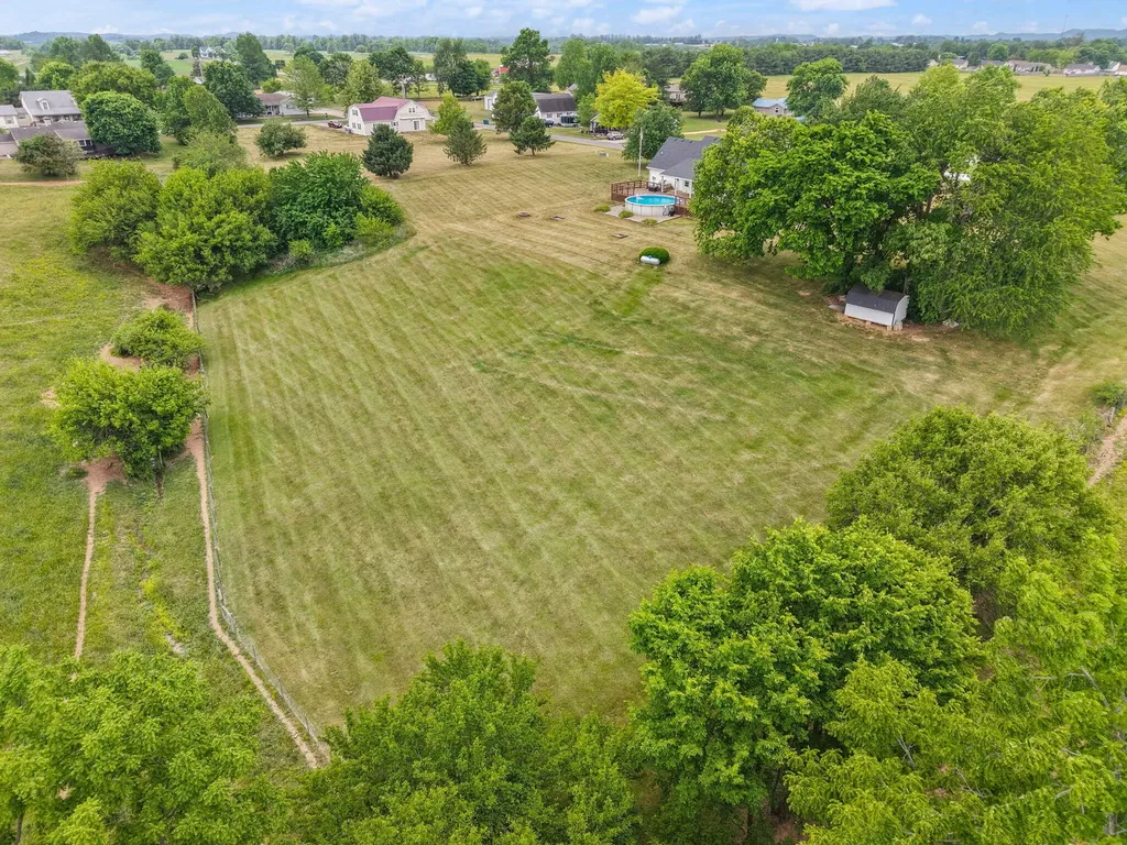 58 Sunset Drive Hustonville KY 40437