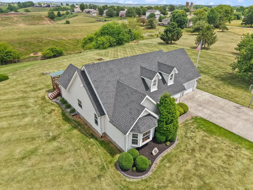 58 Sunset Drive Hustonville KY 40437