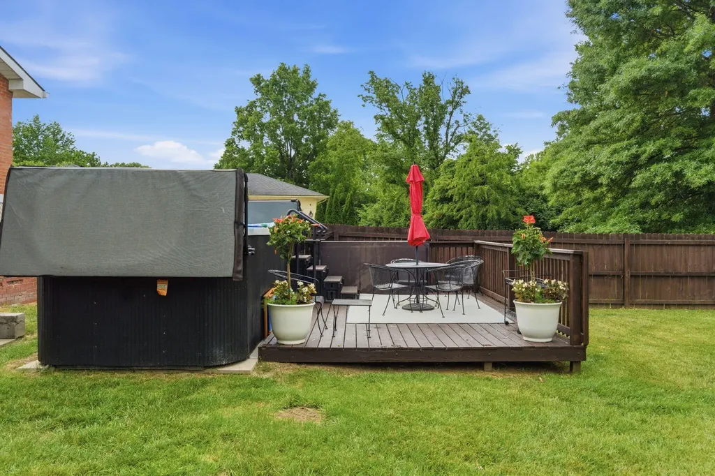 704 Kirkland Drive Lexington KY 40502