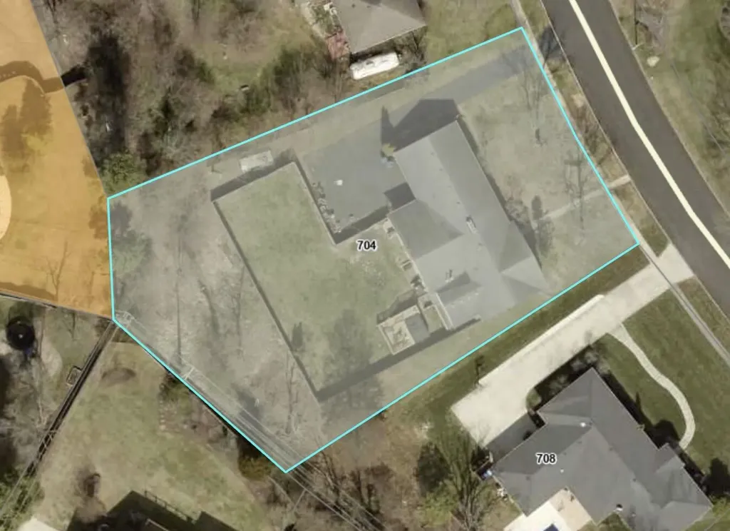 704 Kirkland Drive Lexington KY 40502