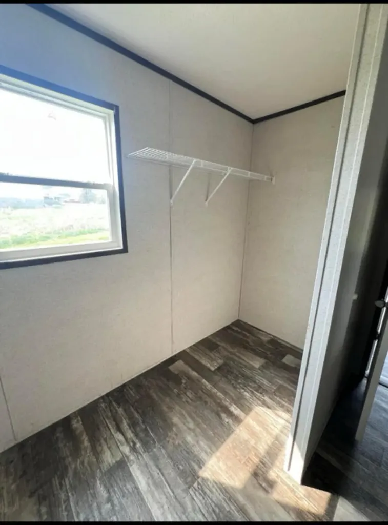 131 Lawless Lane Jamestown KY 42629