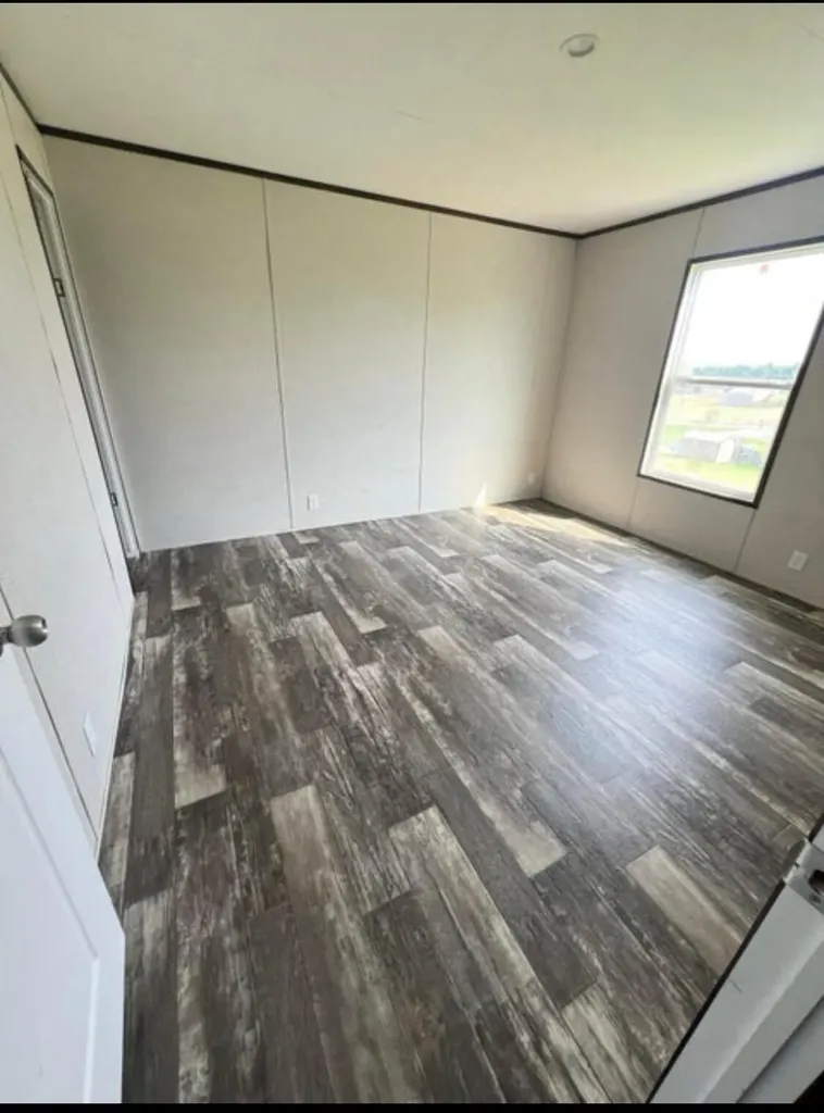 131 Lawless Lane Jamestown KY 42629