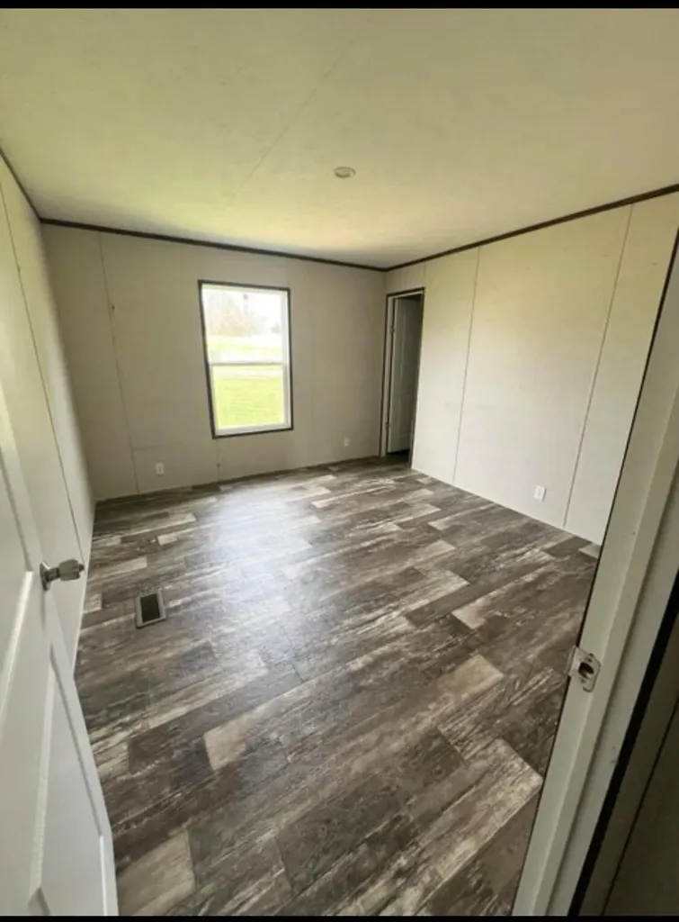 131 Lawless Lane Jamestown KY 42629