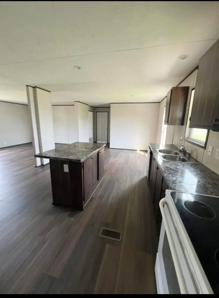 131 Lawless Lane Jamestown KY 42629