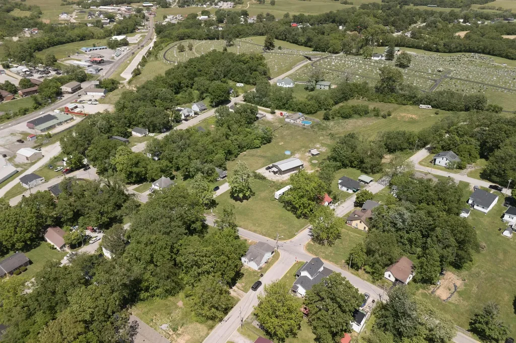 203 Fox Street Mt Sterling KY 40353
