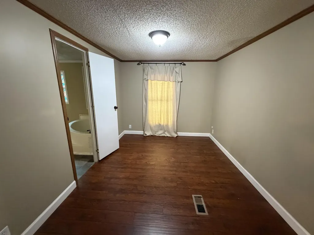 1290 Bacon Creek Road Corbin KY 40701