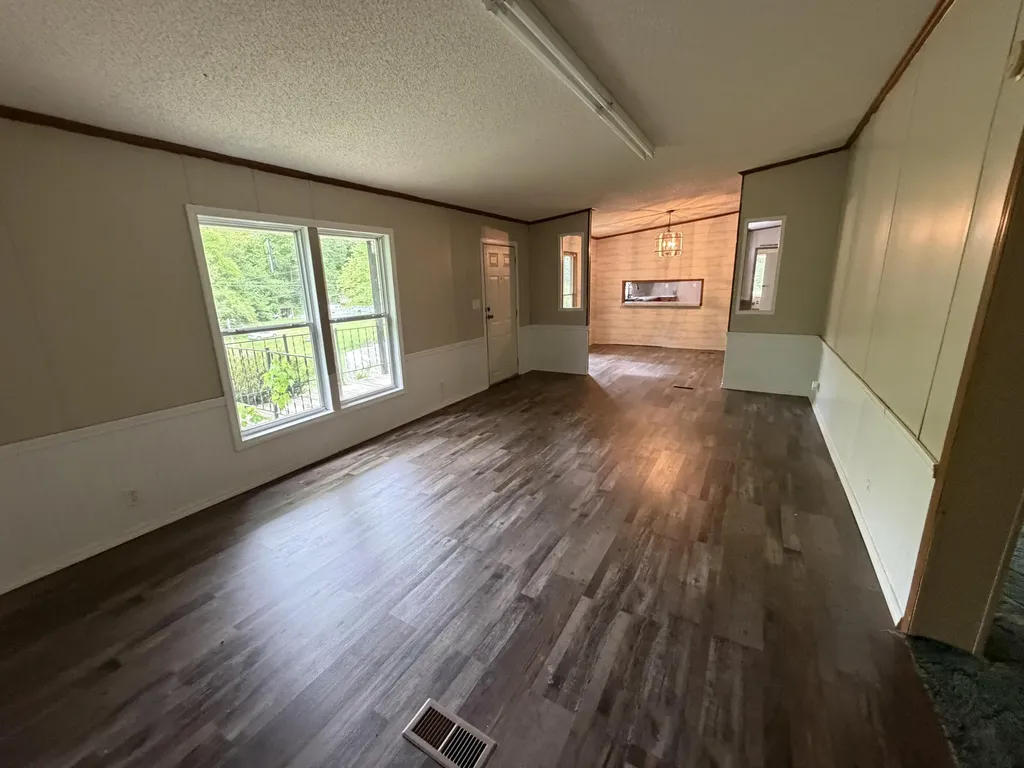 1290 Bacon Creek Road Corbin KY 40701