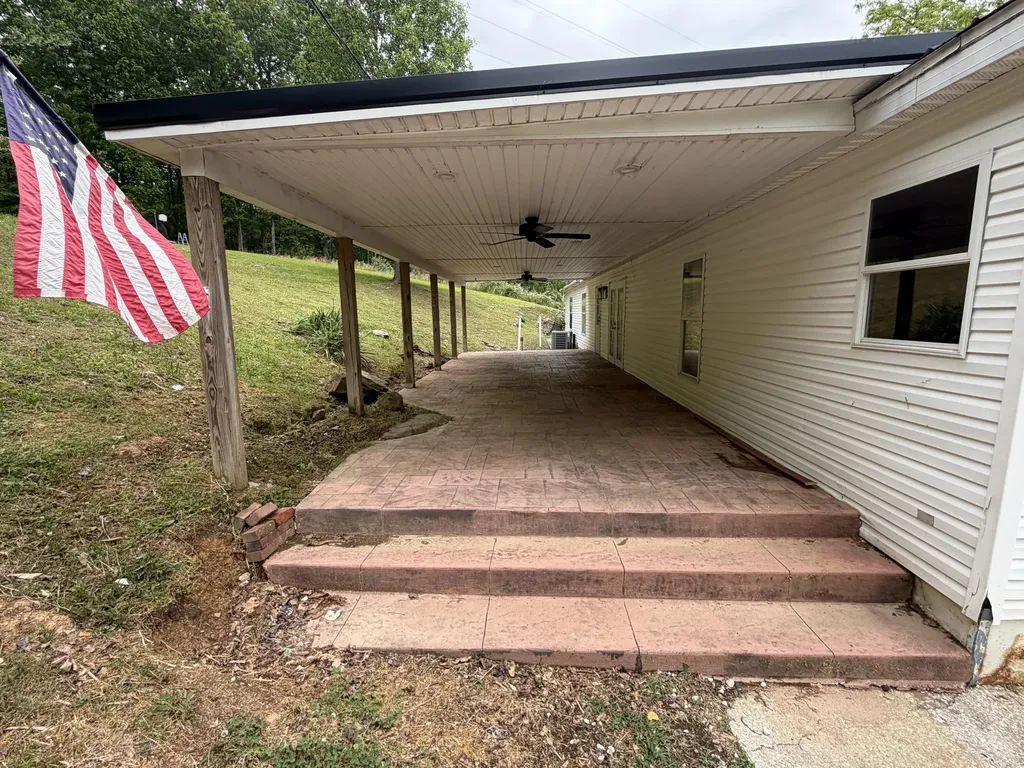 1290 Bacon Creek Road Corbin KY 40701