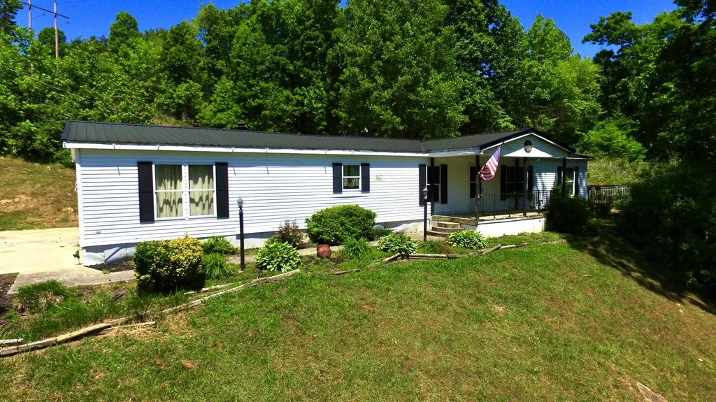 1290 Bacon Creek Road Corbin KY 40701