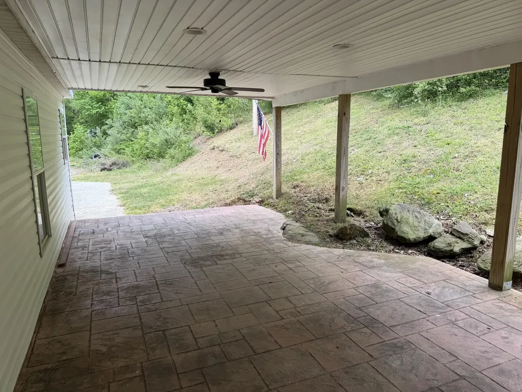1290 Bacon Creek Road Corbin KY 40701
