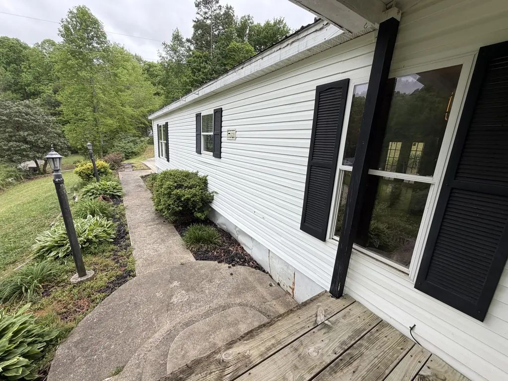 1290 Bacon Creek Road Corbin KY 40701