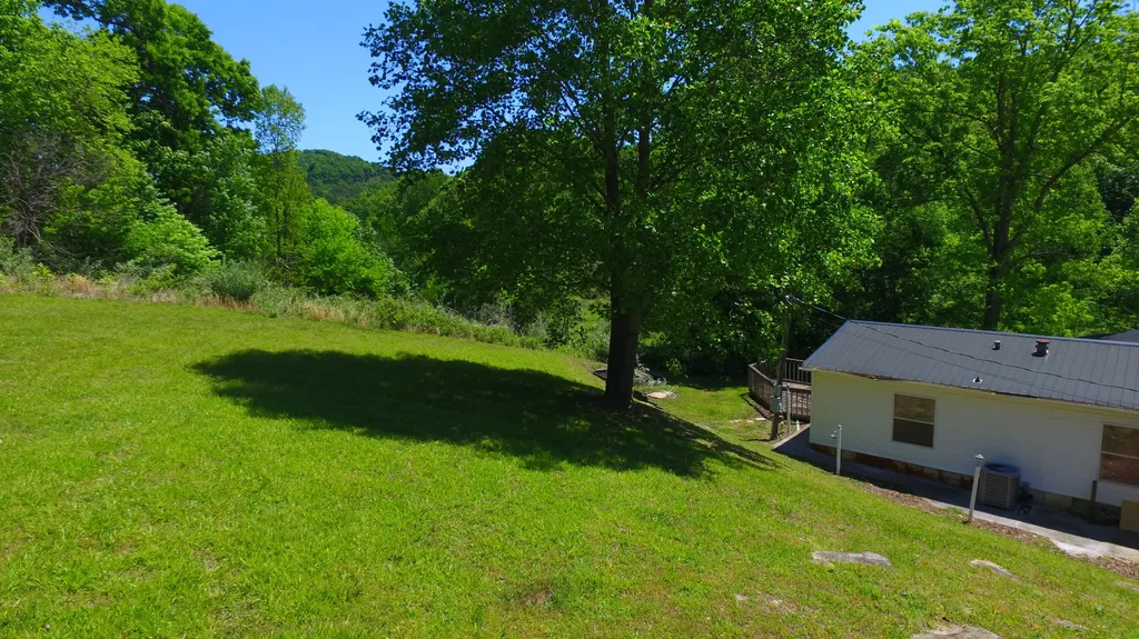1290 Bacon Creek Road Corbin KY 40701